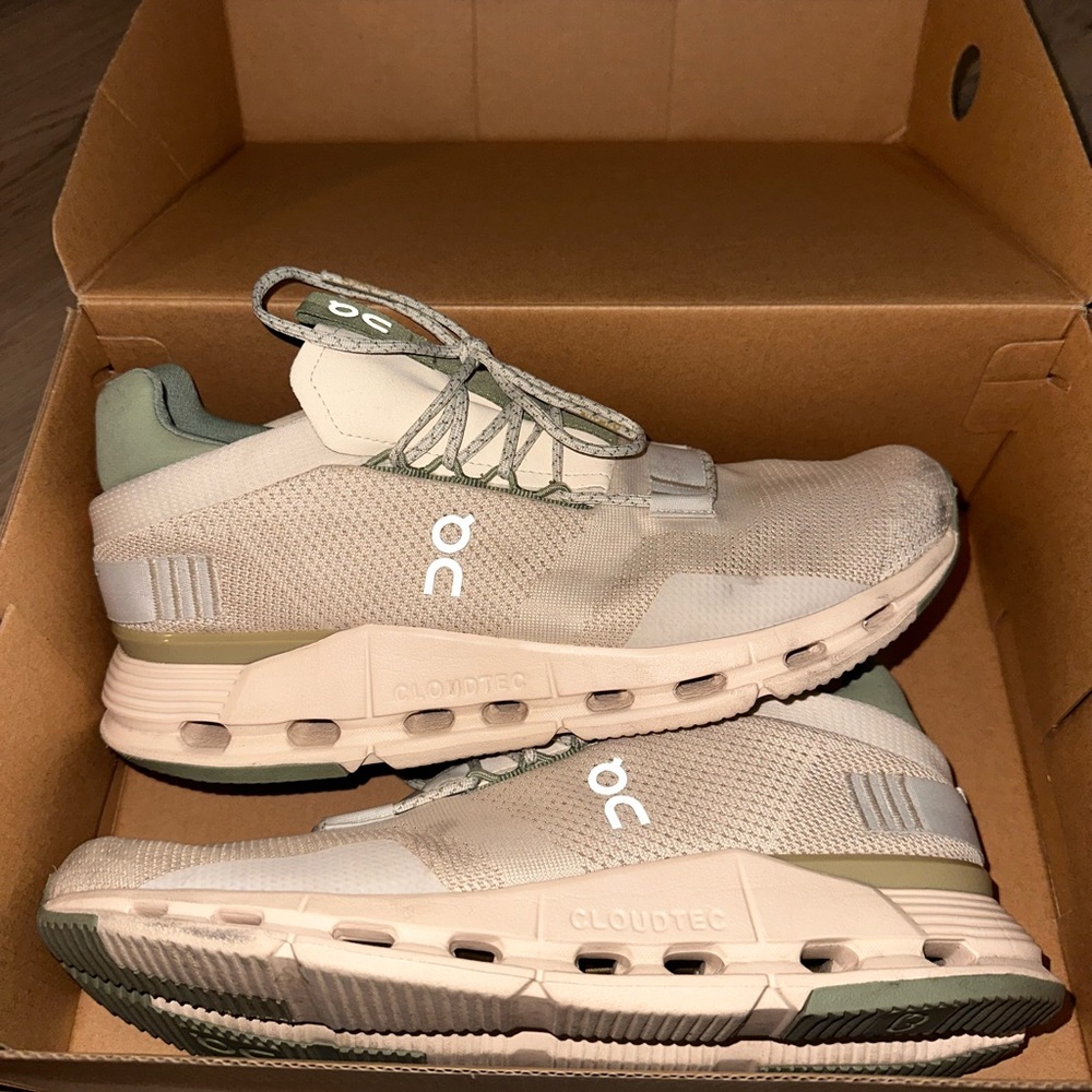 On Running Men's Sneakers - Cream and Sage